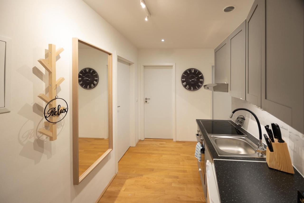 Rooftop Cozy Apartment Near Innerstadt With Ac Виена Екстериор снимка