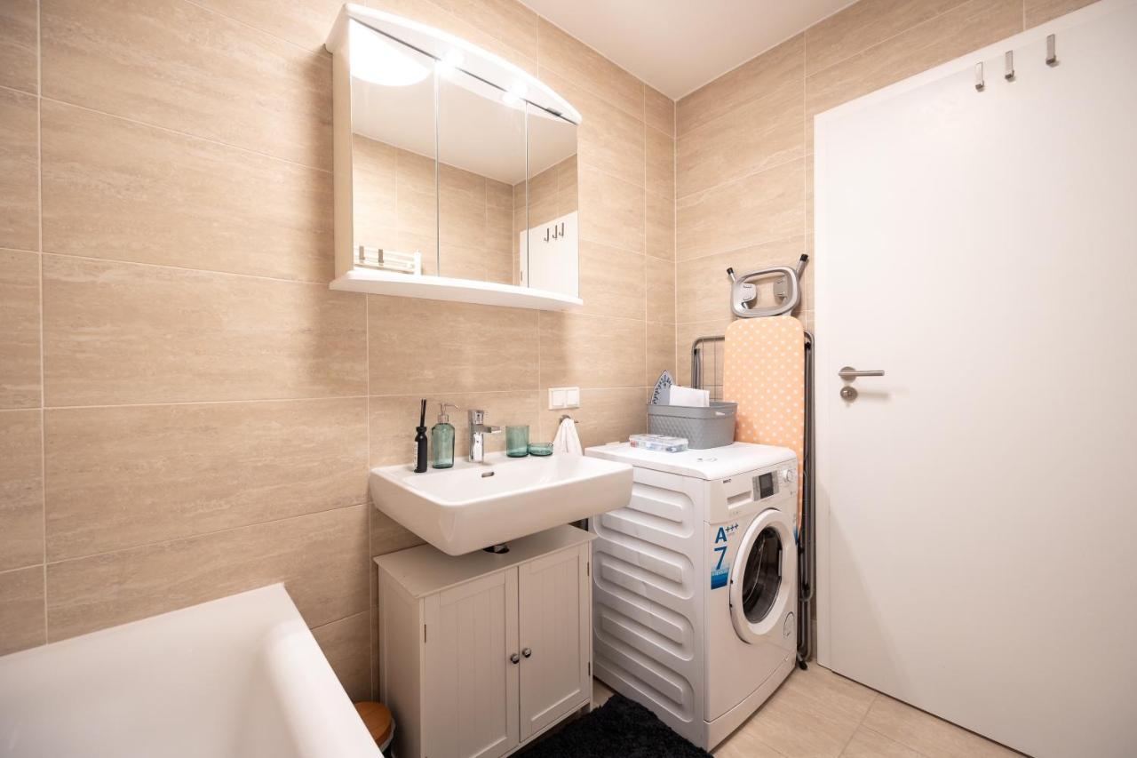 Rooftop Cozy Apartment Near Innerstadt With Ac Виена Екстериор снимка